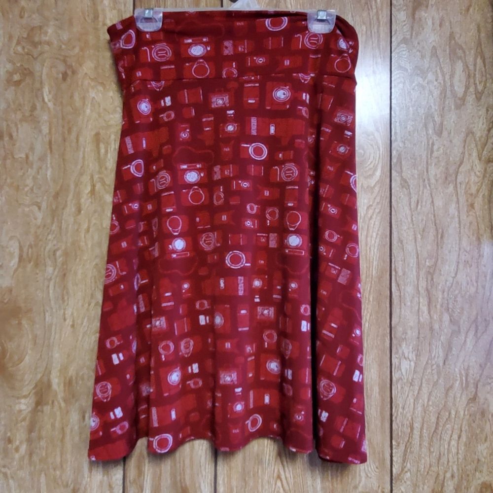 LuLaRoe | Vintage Look Azure Camera Print Skirt | Size L